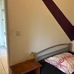 Gruen, Ruhig Und Zentral, Grosses Apartment Mit Gruenblick